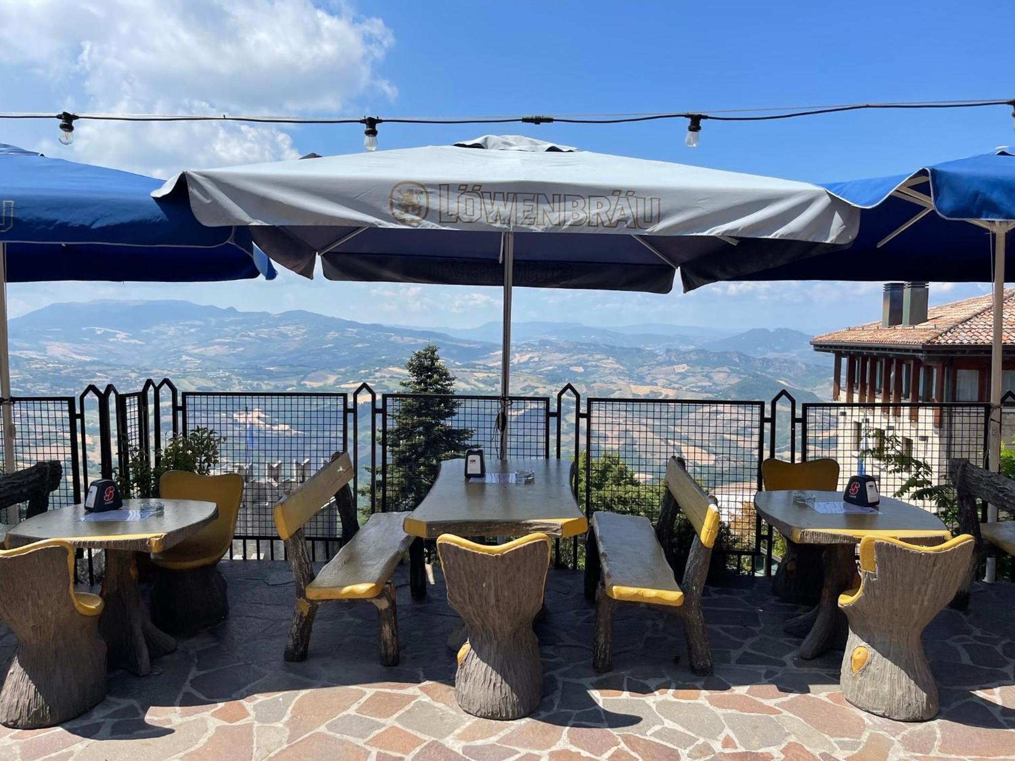 La Famosa Dimora Ambasciatore San Marino Exterior foto